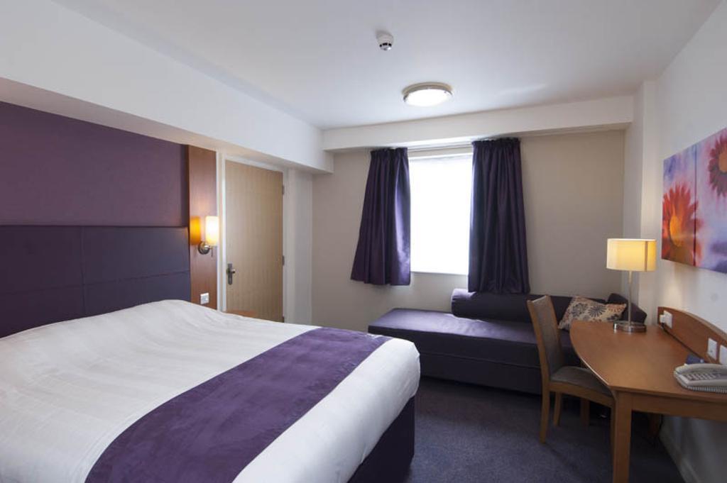 Premier Inn Cardiff Roath المظهر الخارجي الصورة